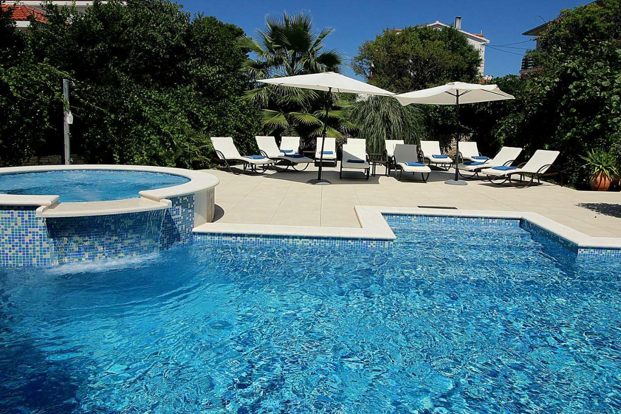Villa Renipol Adults Only Sutivan Exterior photo